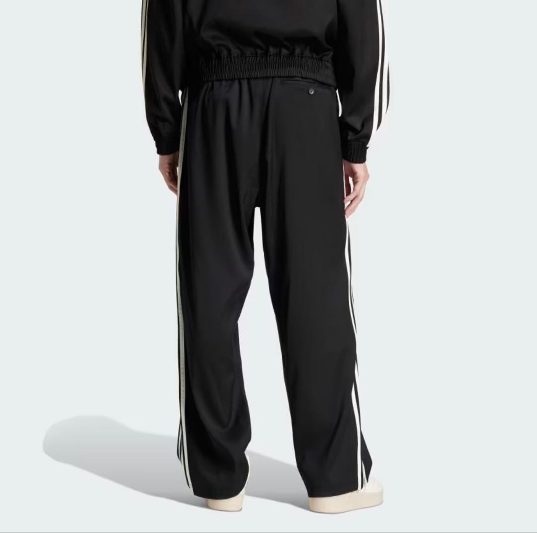 【新品未使用】adidasアディダスプレミアム バギー トラックパンツ