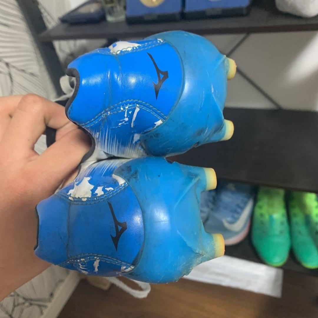サッカースパイク二足付き