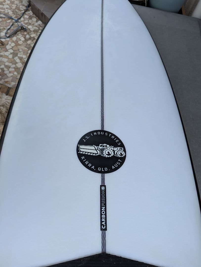 JS Black Baron5'5\" 27.5L　フィン無し