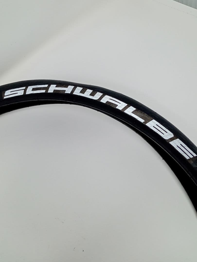 SCHWALBE KOJAK (アレックス・モールトン) 17×1 1/4