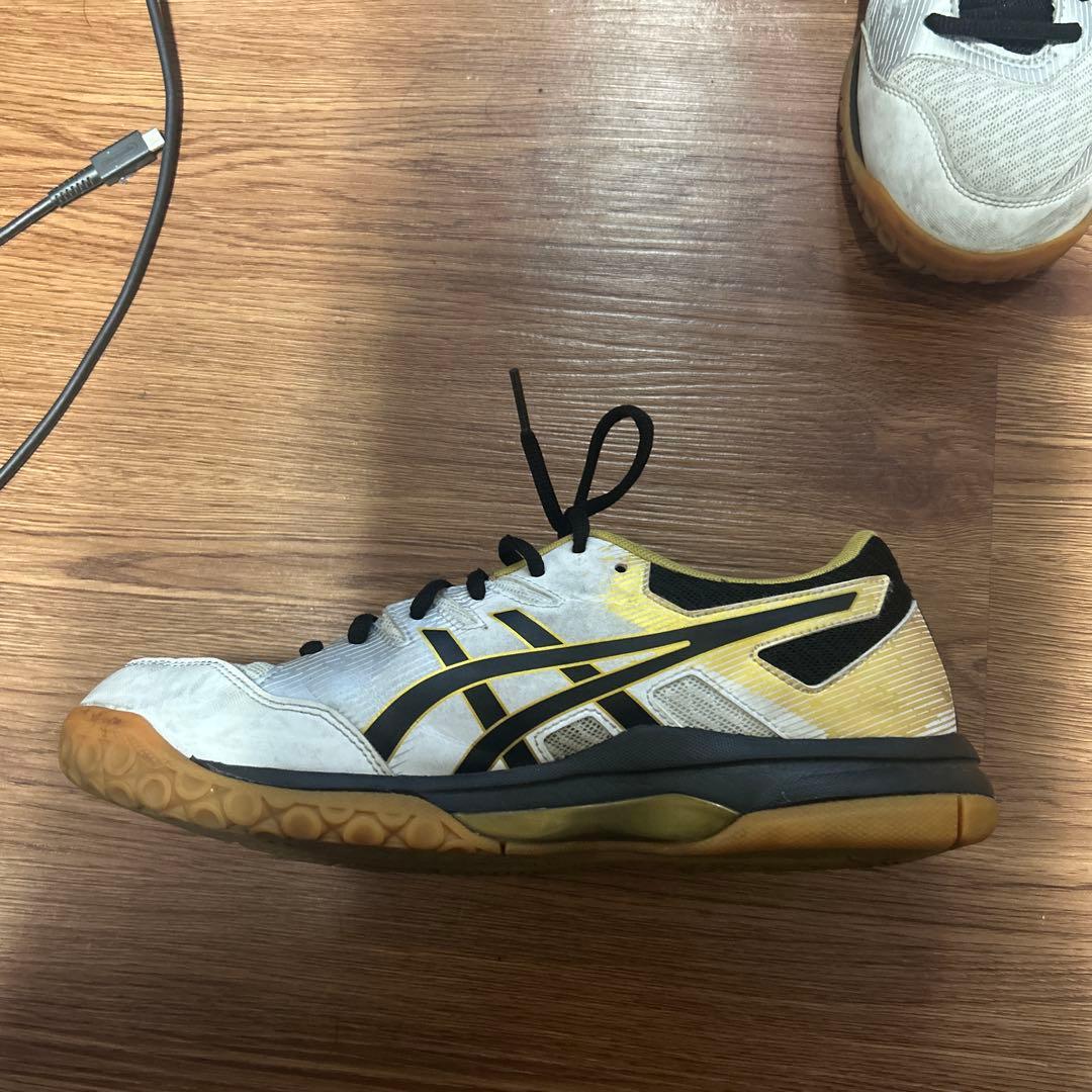 ASICS バレーボールシューズ ホワイト/ブラック/イエロー　26.5