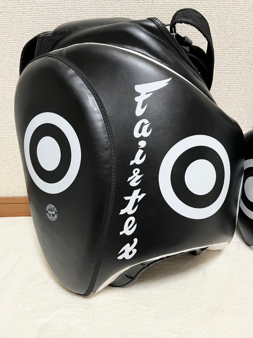 【新品】 フェアテックス Fairtex ローキックパッドプロテクター左右セット