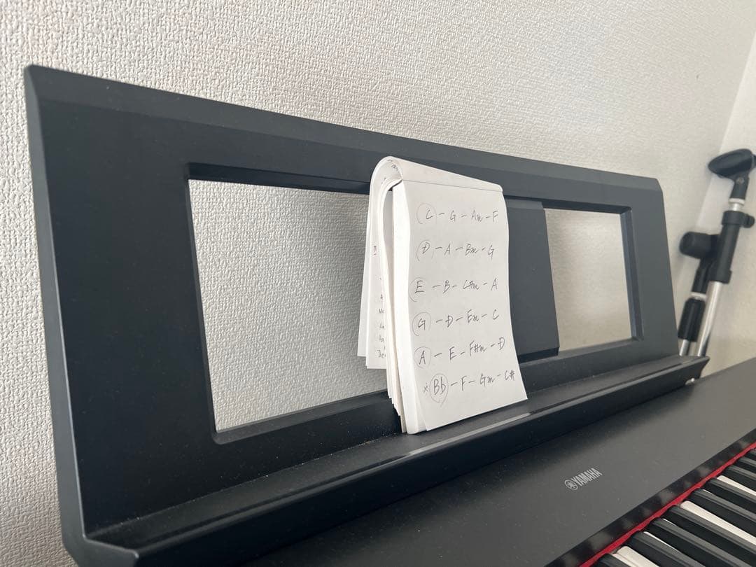 鍵盤楽器 Yamaha NP-32- Bag/note stand/adapter