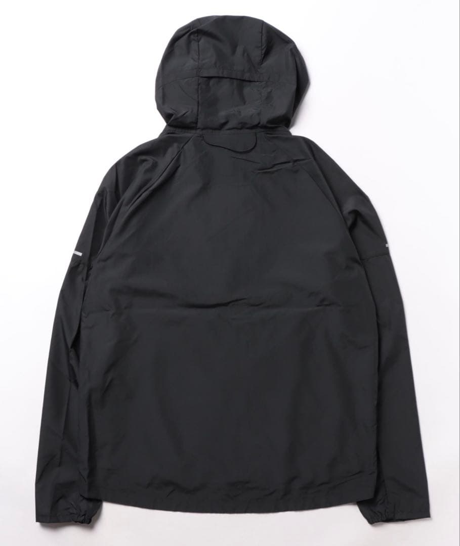 Nike ブラック ウィンドブレーカー