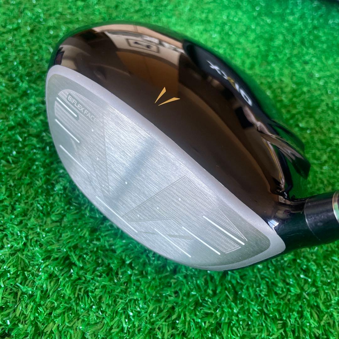 美品■XXIO 13 ドライバー MP1300 (SR) 10.5度 カバー付