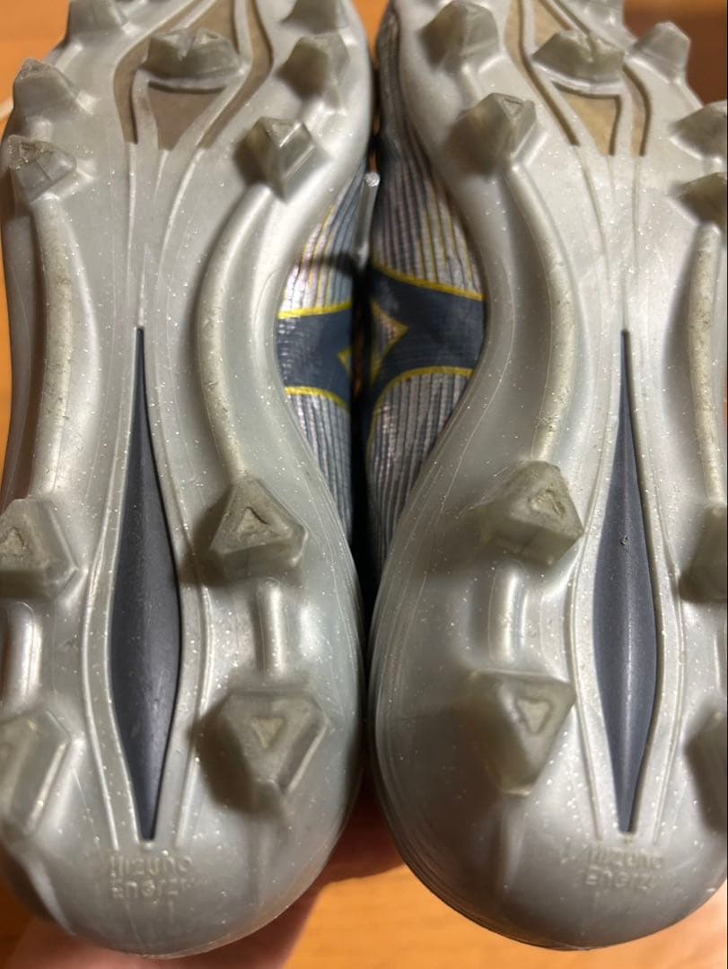 Mizuno サッカーシューズ スパイク シルバー/ゴールド 23.5