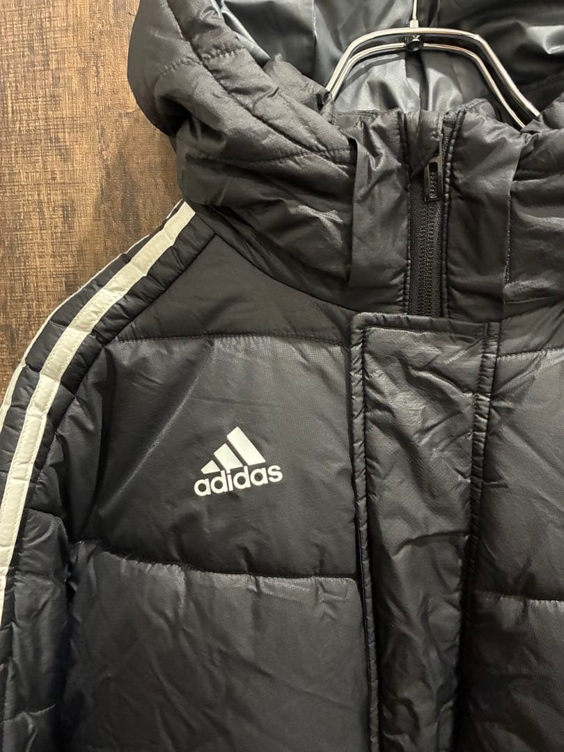 定価15,400円 美品 adidas ベンチコート 160 ベンチダウン