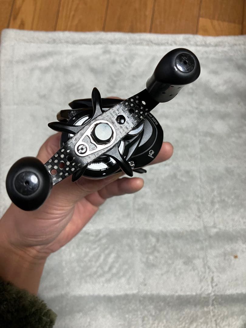 ロキサーニBF8 左