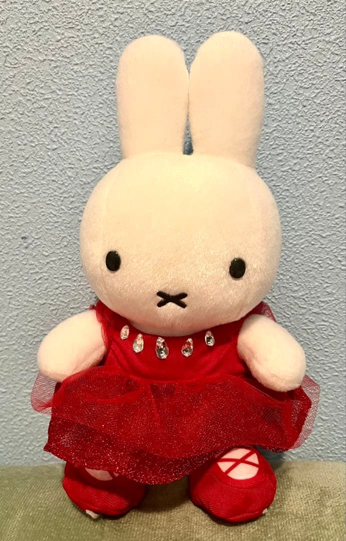 【美品】miffy style限定　スケートミッフィー　ぬいぐるみ　ミッフィー