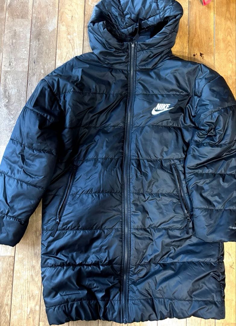 中綿コート　NIKE THERMA-FIT
