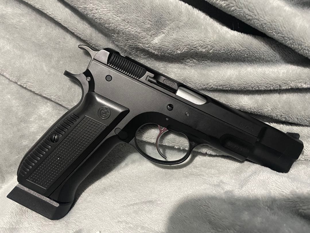 Carbon8 CZ 75 2nd version CO2ブローバックガスガン