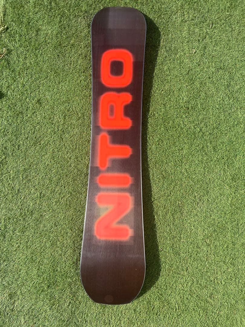 最終値下げNITRO TEAM PRO スノーボード 板152cmメンズ