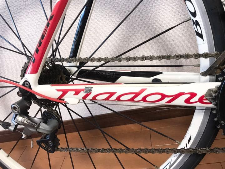 ロードバイク　トレック4.7フルカーボン　白