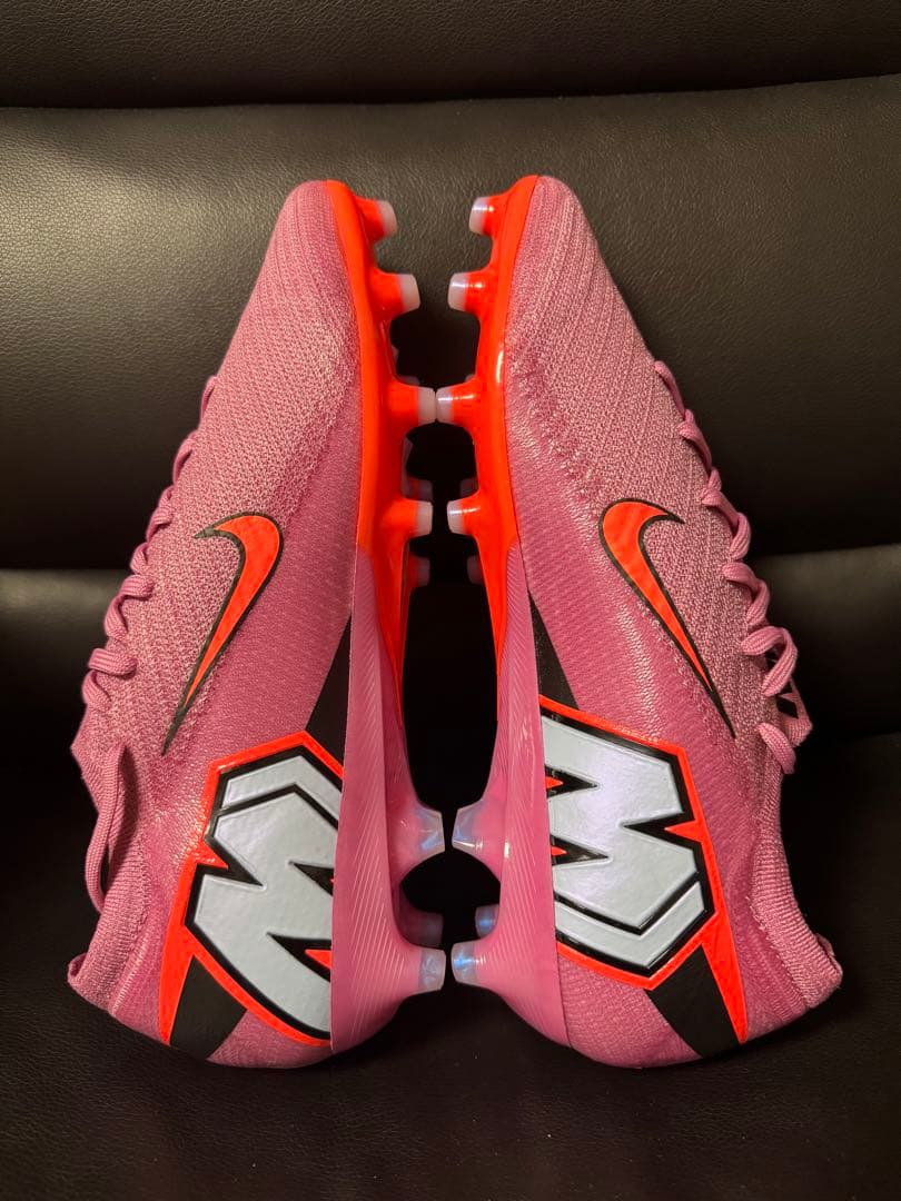 Nike サッカーシューズ ピンク/オレンジ