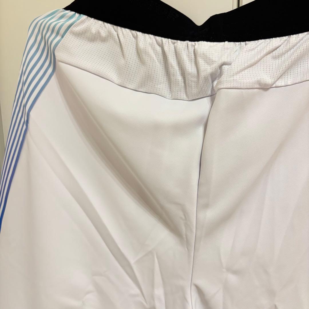 【アントンセン着用モデル】victor ビクターのハーフパンツ Lサイズホワイト