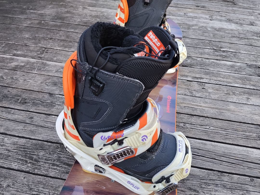 ジュニアスノーボード 3点セット キスマーク 135 ビンディング ブーツ 24