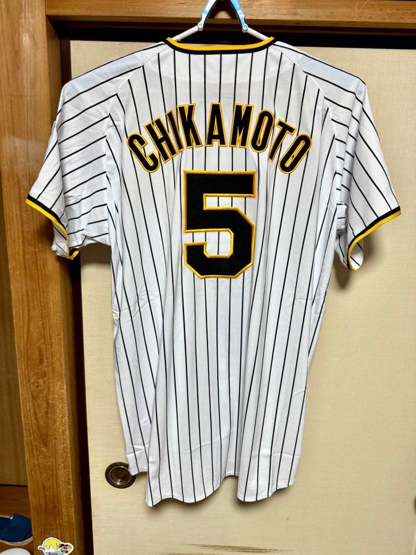阪神タイガース 近本光司選手レプリカユニフォーム XOサイズ※商品の説明要必読