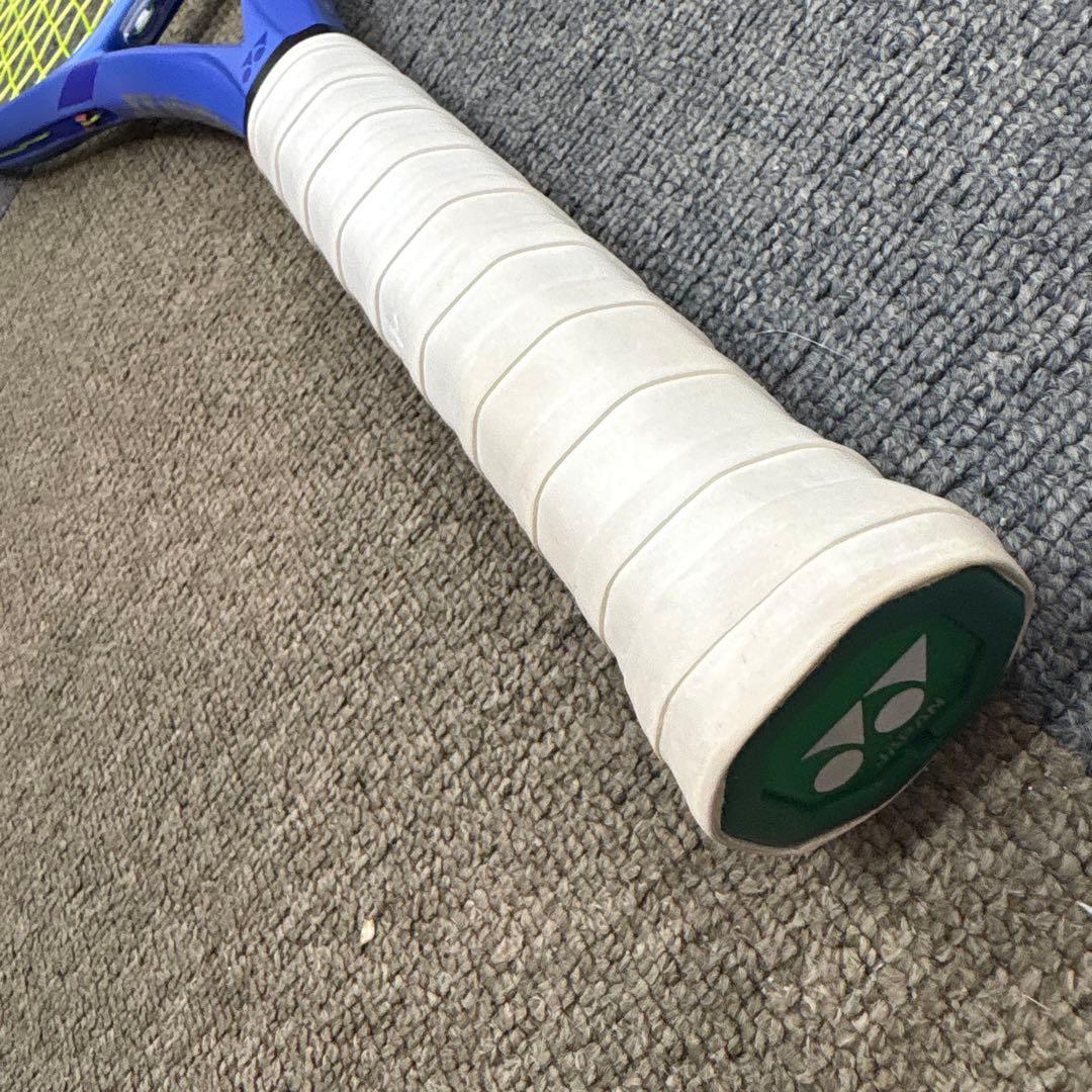 ラケット(硬式用) EZONE100G2