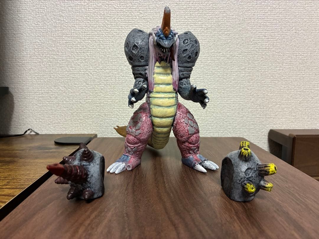 ウルトラ怪獣アドバンス 爆進細胞怪獣エルドギメラ リペイント ソフビ