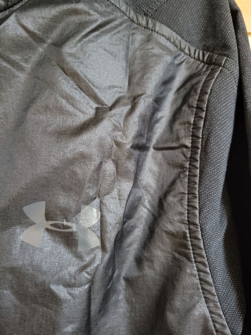 UNDER ARMOUR　コールドギアジップジャケット