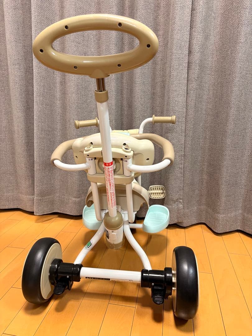 【美品/室内使用のみ】アイデス ナチュラルトライク 三輪車 プー＆ハニー