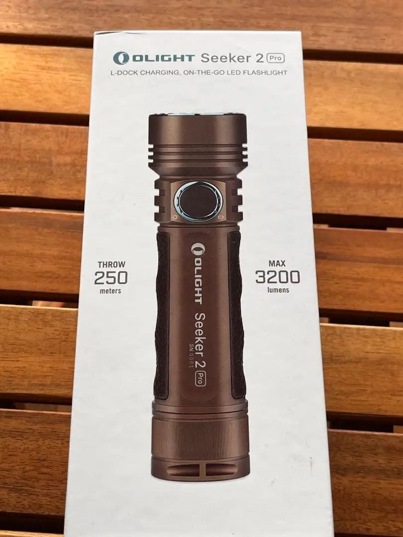 Olight Seeker2 pro 3200ルーメン