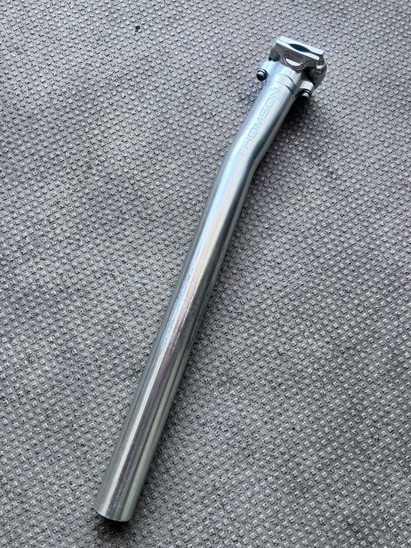 THOMSON シートポストφ31.6 L=410 セットバック有