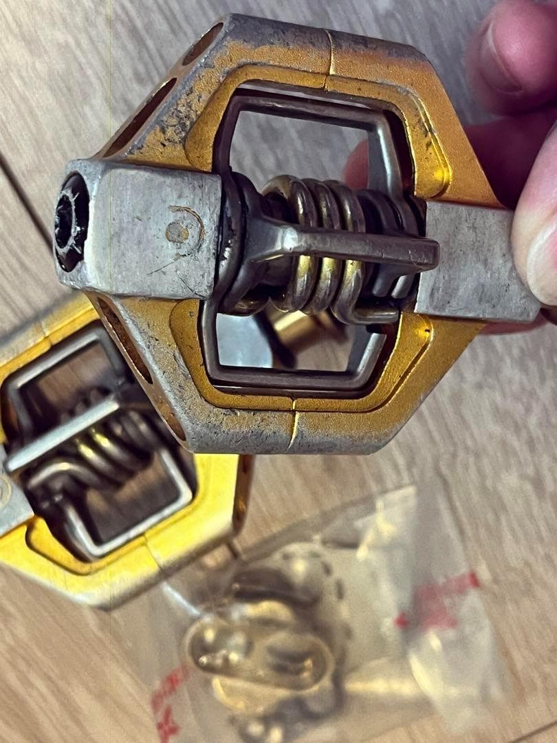 Crankbrothers CANDY11 チタン軸　ゴールド