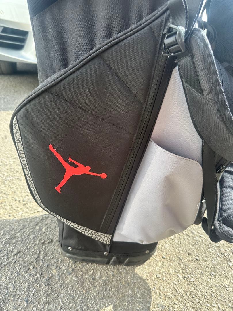 の*る様 NIKE ジョーダン　キャディバッグ 黒