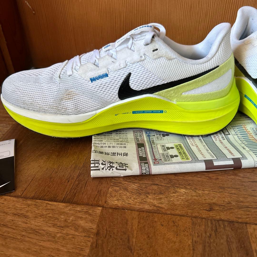 ナイキ　エアズーム　ストラクチャー 25 ランニングシューズ　25.5㎝
