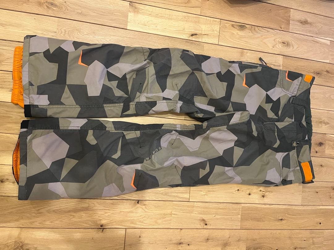 BURTON 子ども用 アノラックジャケットMとスノーボードパンツL2本セット