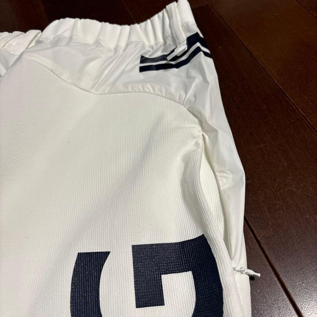 パーリーゲイツ PGG P eトビーストレッチパンツ白 サイズ5