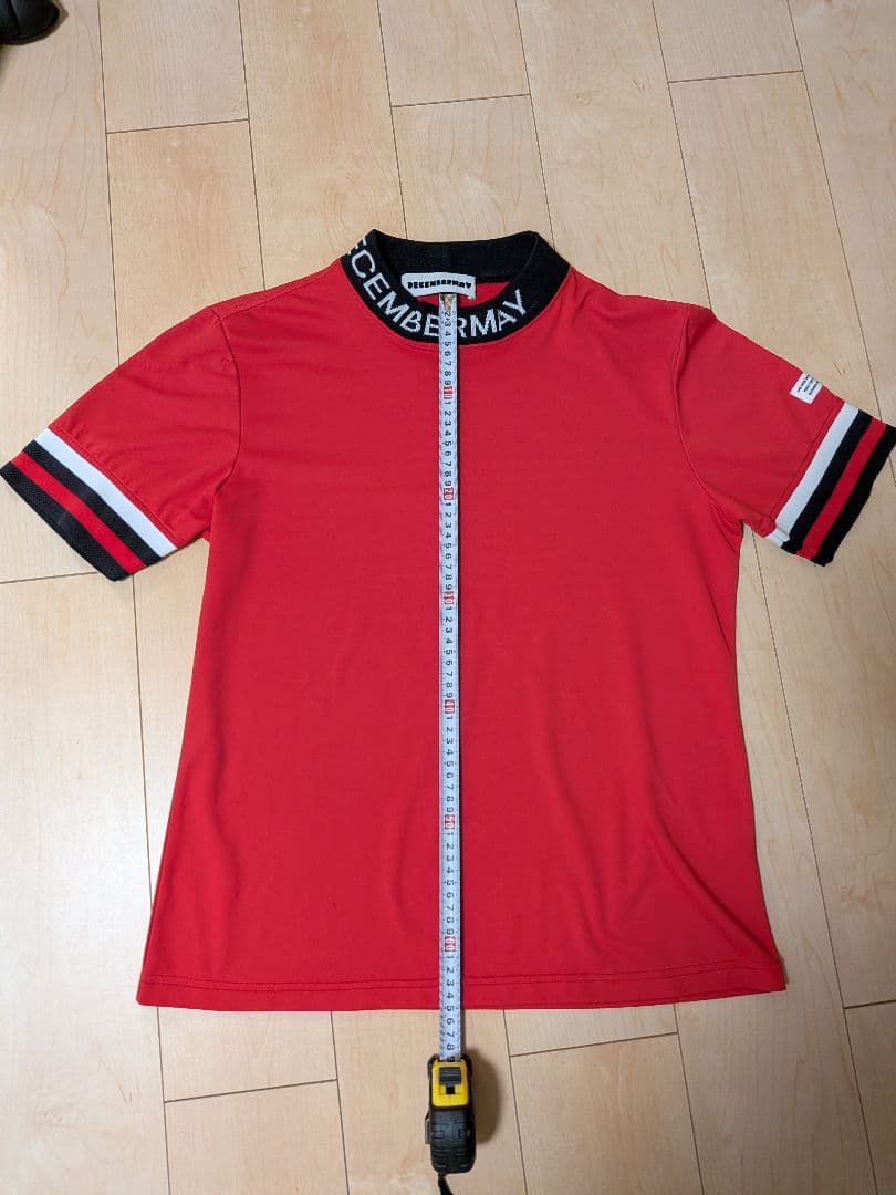 デセンバーメイ XL 赤い ハイネックシャツ
