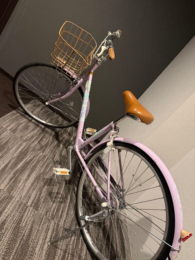 【美品】24インチ 女の子用シティサイクル自転車　ゴールドバスケット付き
