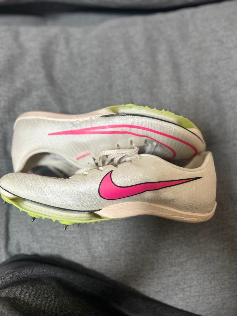 NIKE マックスフライ1