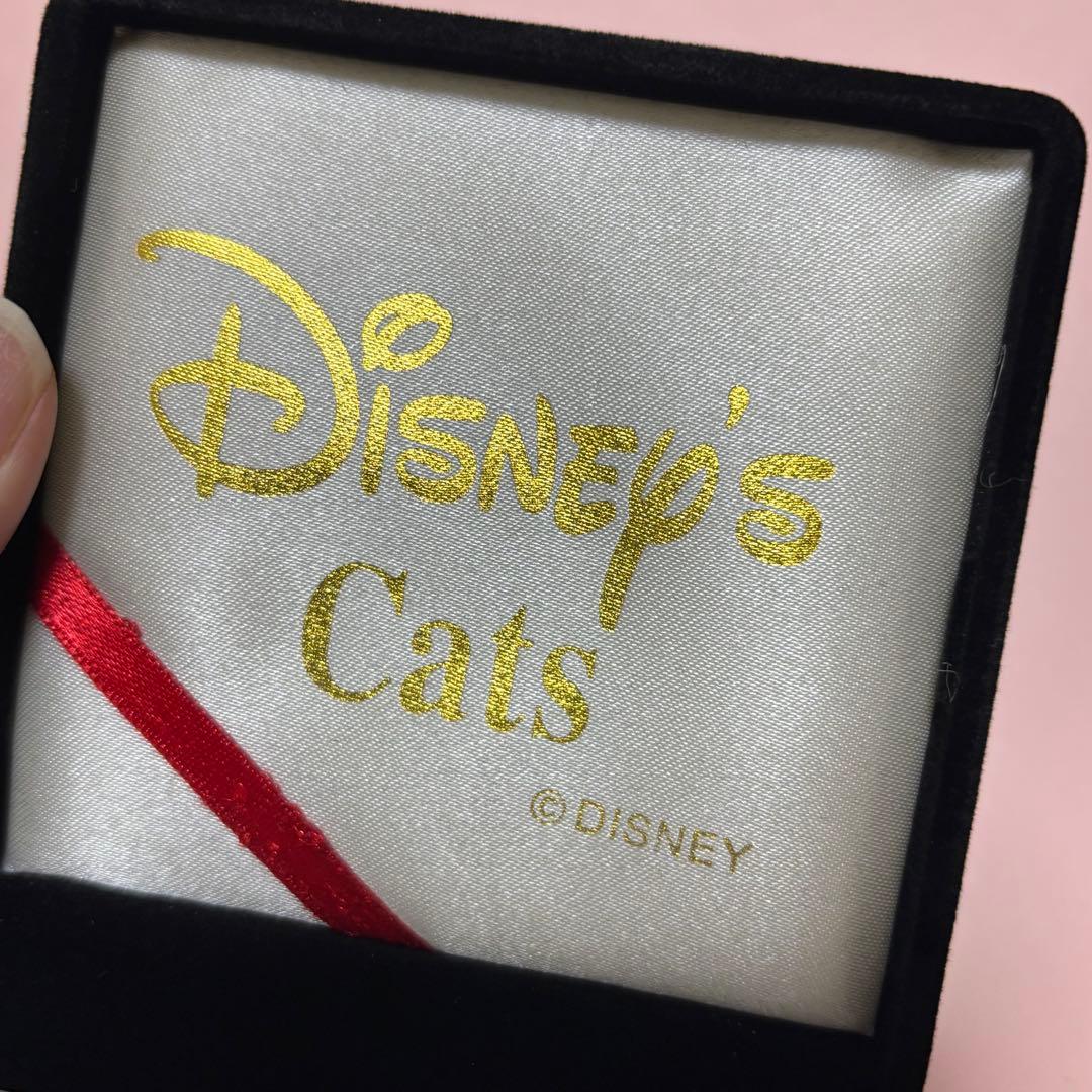 ディズニーキャッツ　ピンバッジ　大ぶり　ビッグサイズ