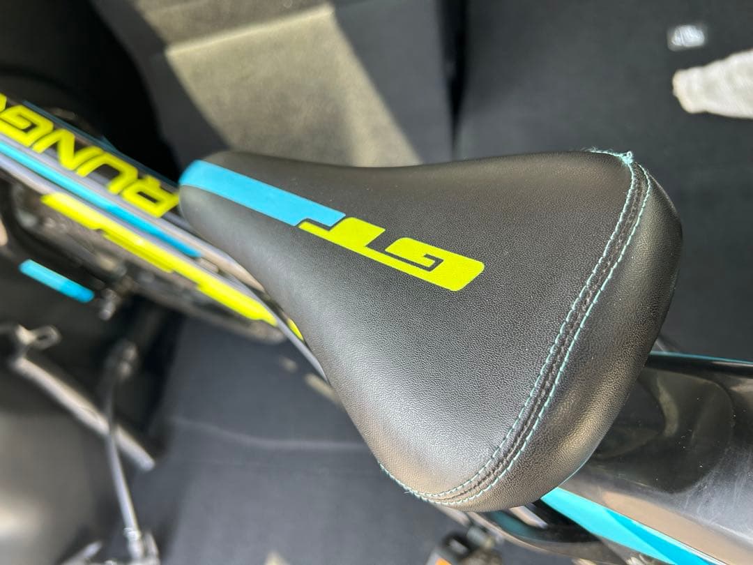 【室内保管】Giant Escape R3 16インチ 幼児用自転車 補助輪付き