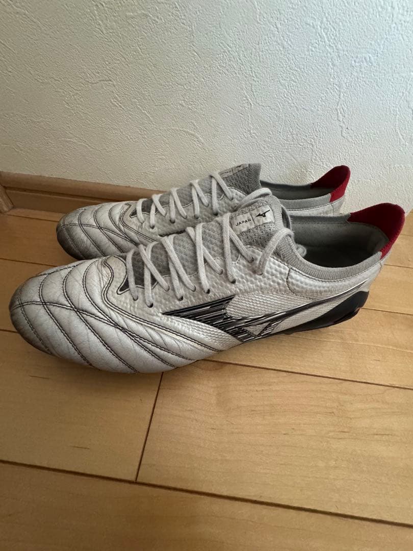MIZUNO モレリアネオ4β 白