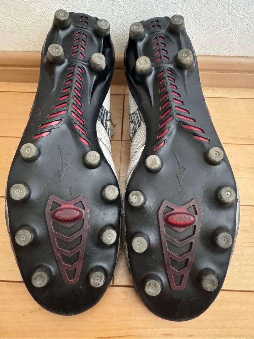 MIZUNO モレリアネオ4β 白