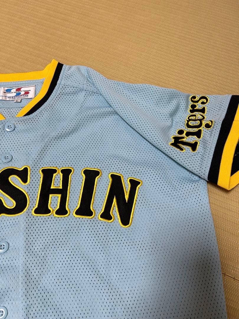 【珍品】阪神タイガース　復刻ユニフォーム 青虎 1979〜1981 Lサイズ