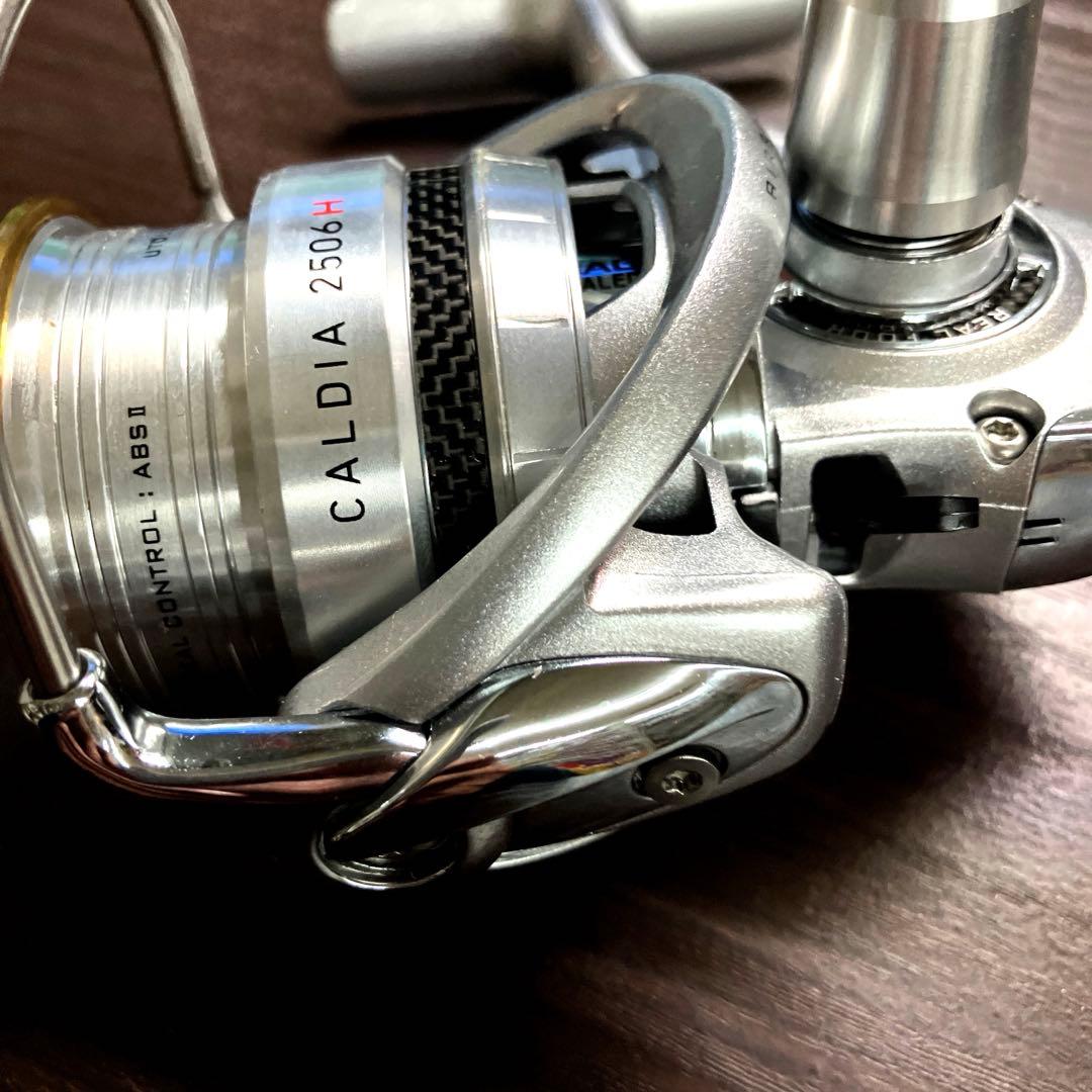 新品未使用★Daiwa 11カルディア 2506H スピニングリール　ダイワ