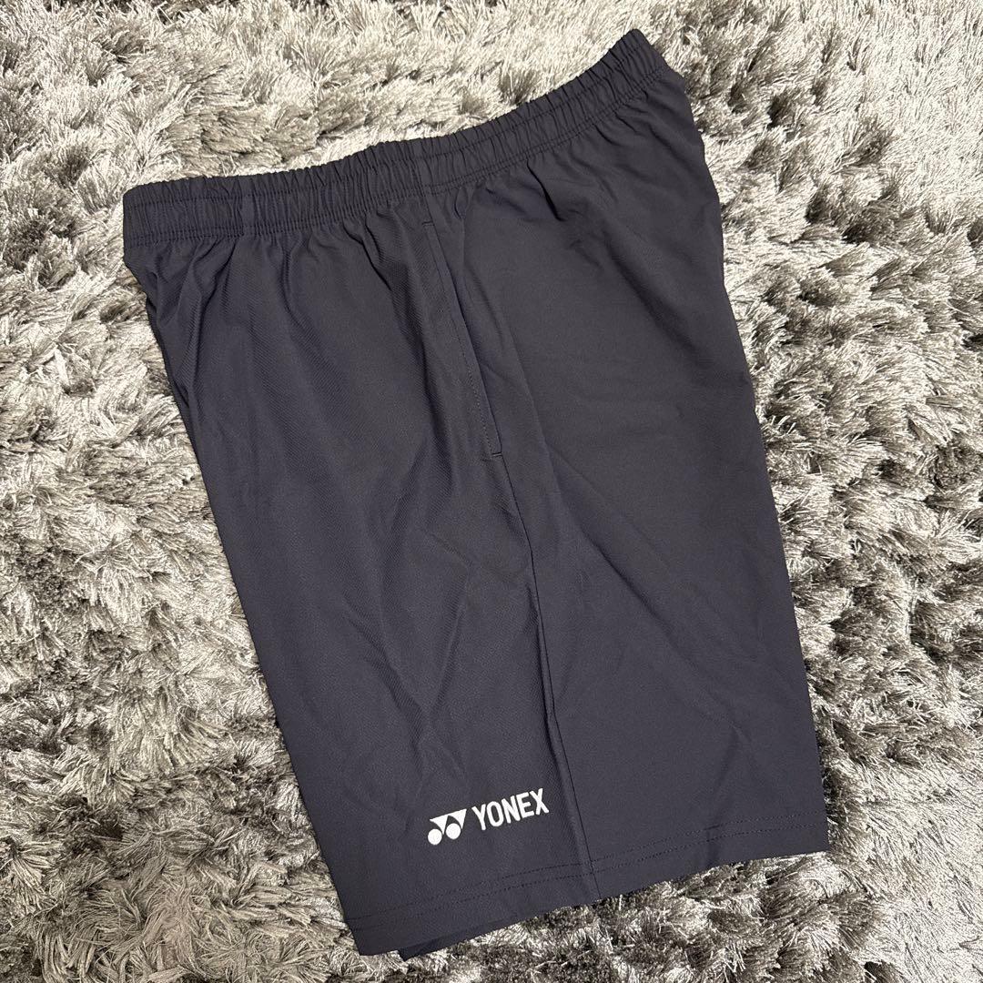 新品未使用 YONEX ハーフパンツ 海外モデル Lサイズ