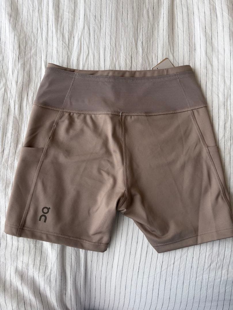 On Performance Short Tights Sサイズ 新品