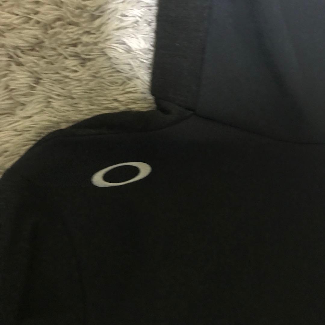 完売品　OAKLEY スカルタートルネックミドル　ジャケット