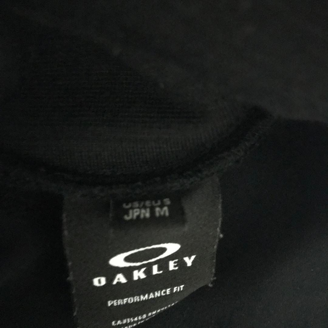 完売品　OAKLEY スカルタートルネックミドル　ジャケット