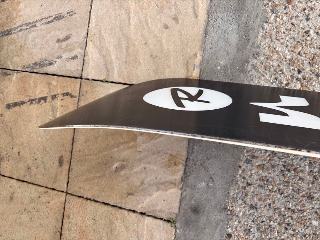 ROSSIGNOL DISTRICT 161 スノーボード板　黒白
