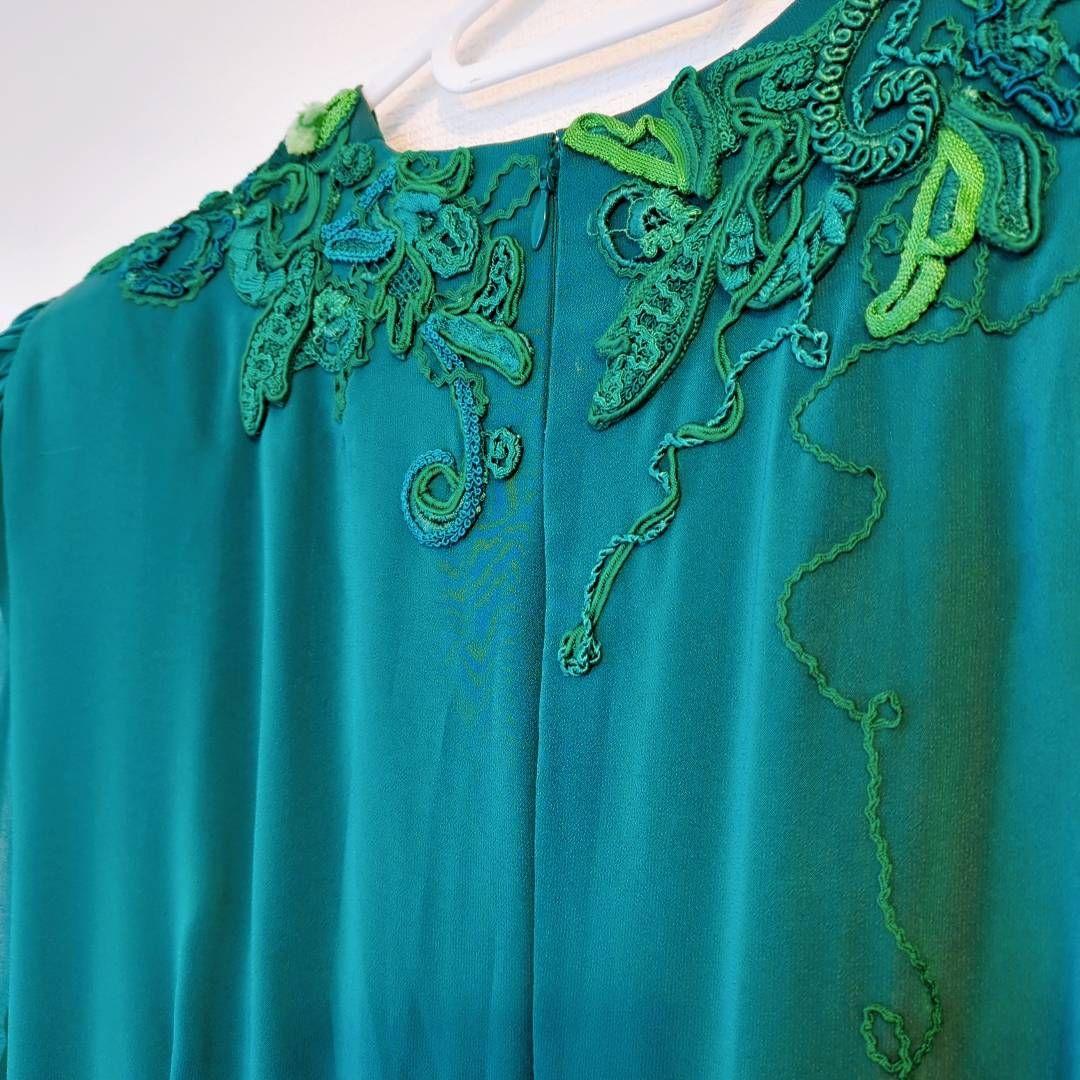 モダンドレス（М相当）刺繍　ロングドレス　エメラルドラテンドレス 　シアー