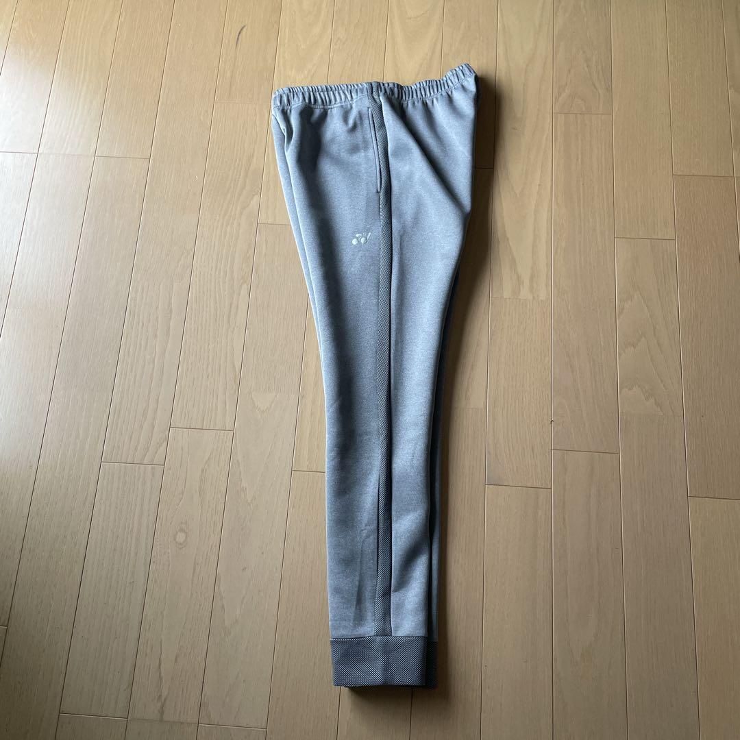 ヨネックス　細身スウェットパンツ　サイズL グレー　中古