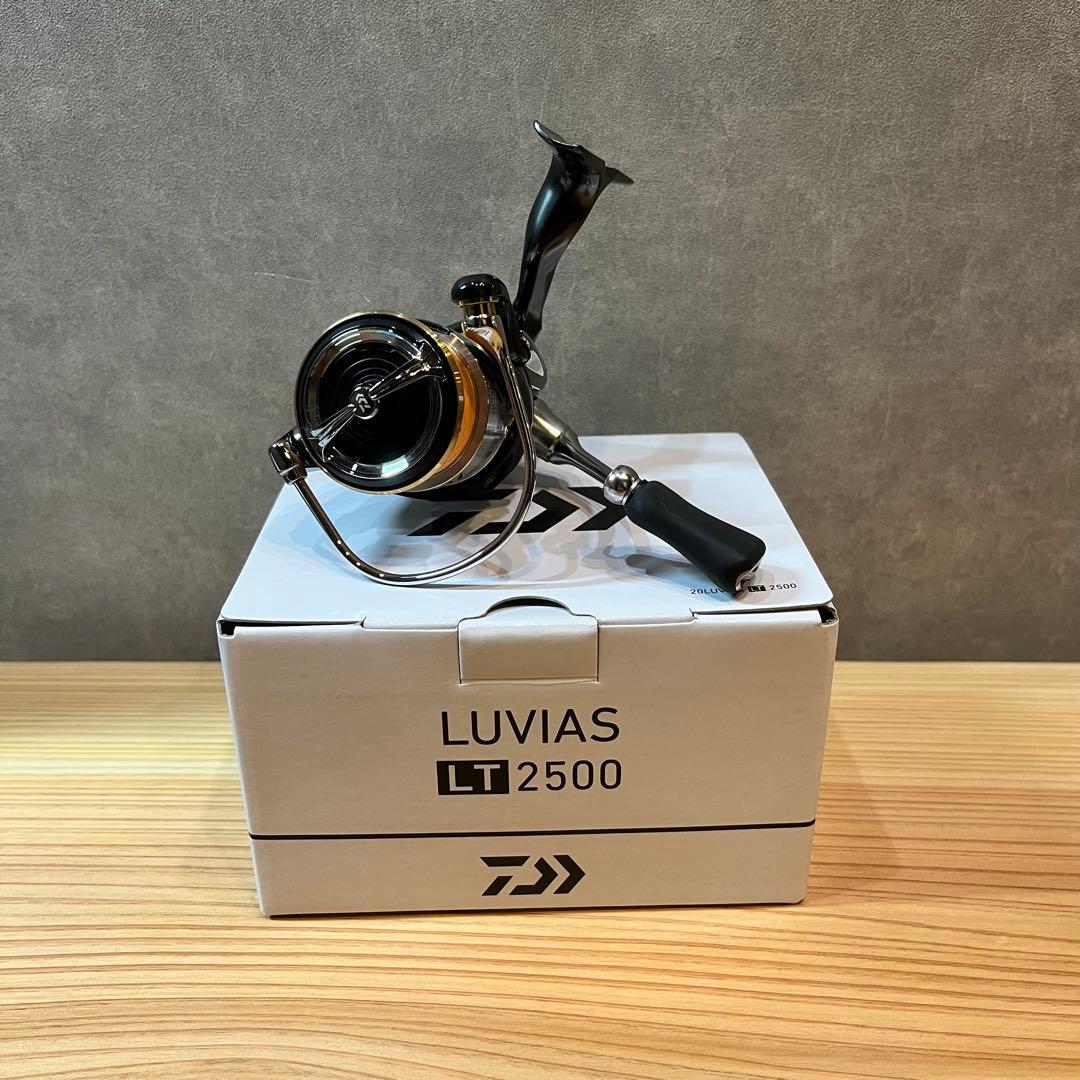 DAIWA LUVIAS LT2500 スピニングリール