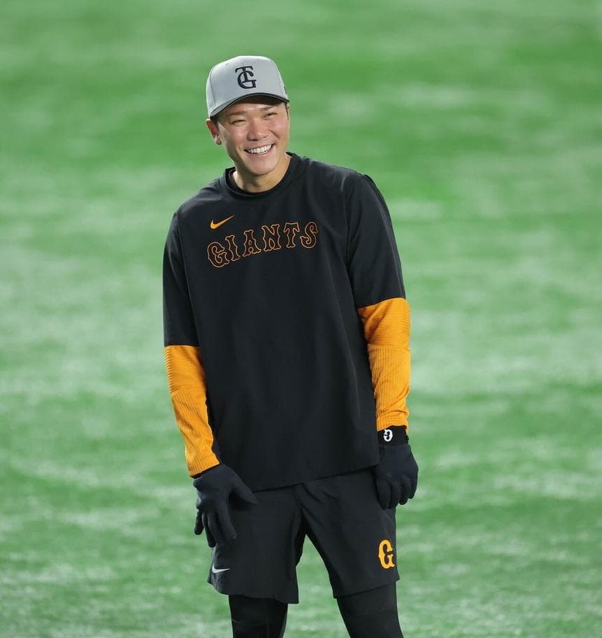 読売ジャイアンツ × NIKE　プルオーバー LS ジャケット XL
